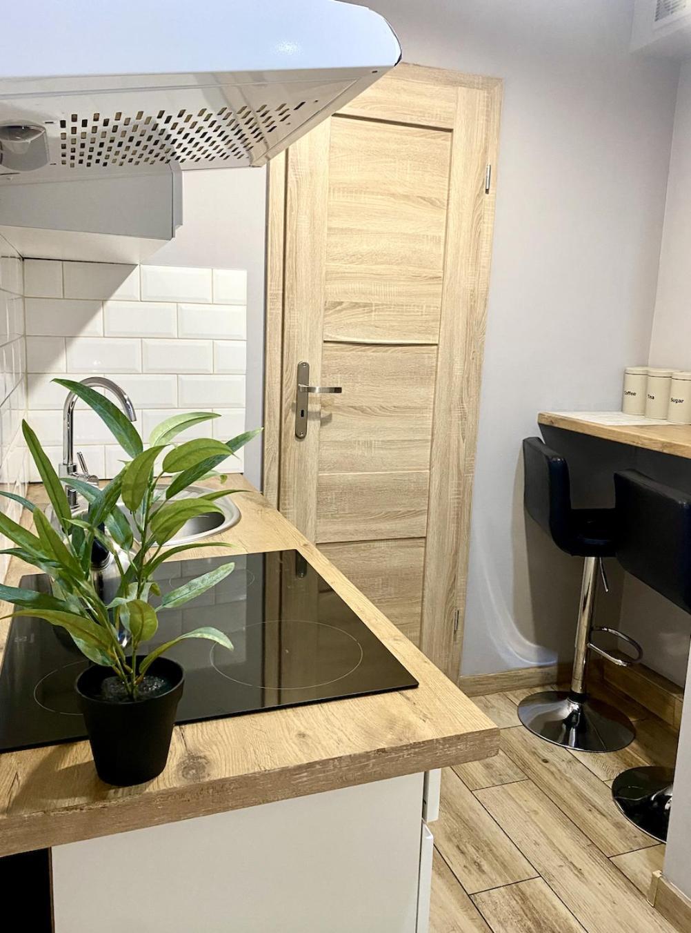 Doba Rent Pokoje Centrum Palacowa Białystok Esterno foto