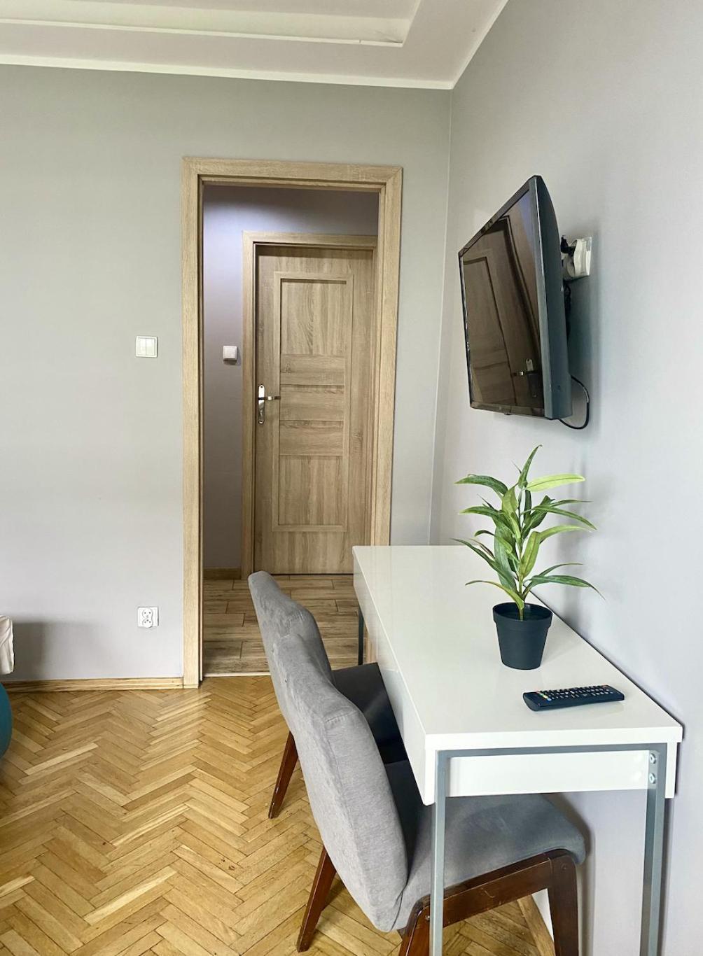 Doba Rent Pokoje Centrum Palacowa Białystok Esterno foto