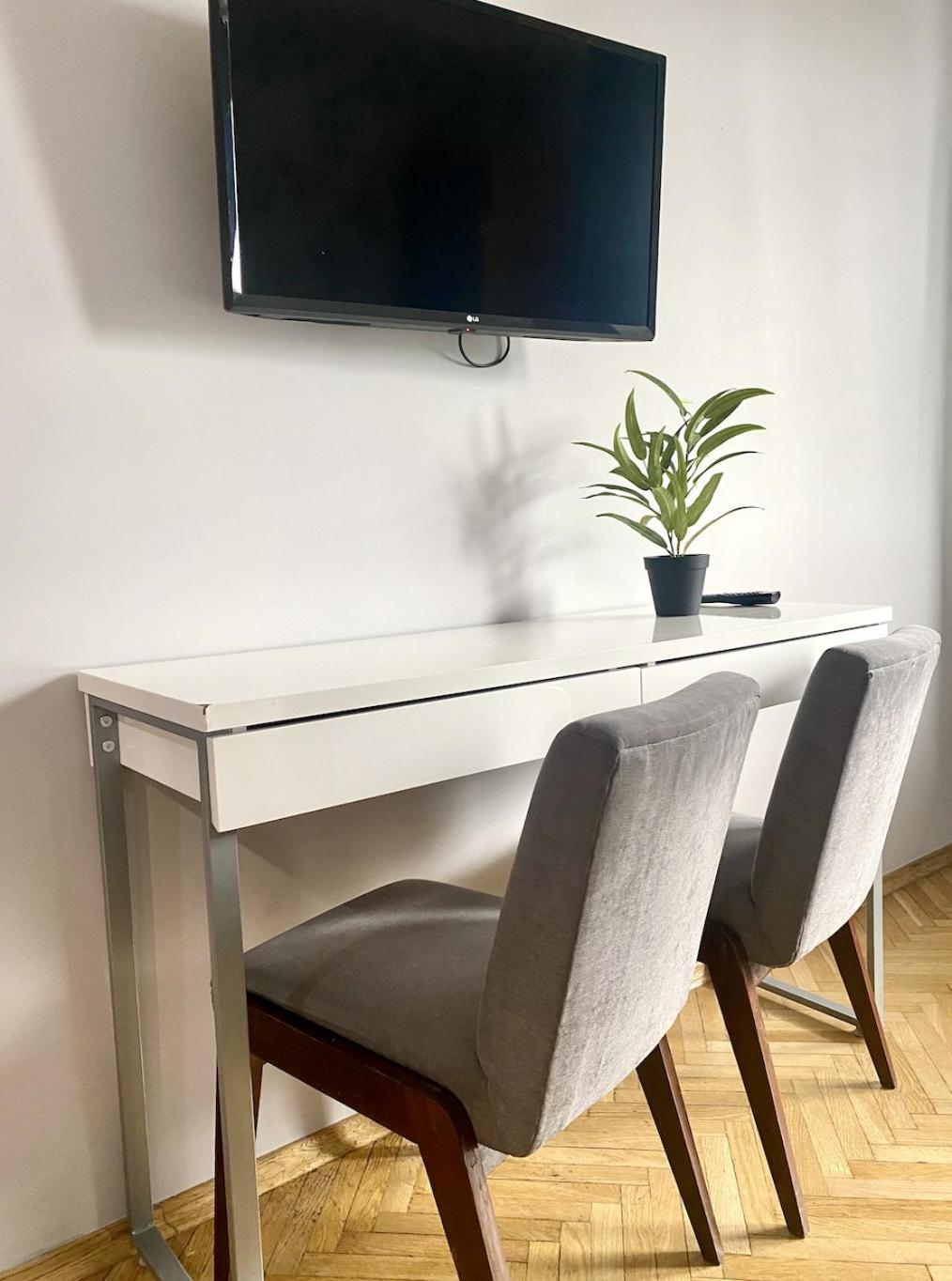 Doba Rent Pokoje Centrum Palacowa Białystok Esterno foto