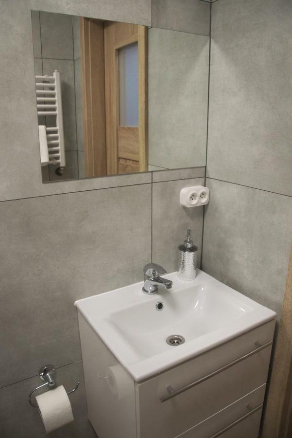 Doba Rent Pokoje Centrum Palacowa Białystok Esterno foto
